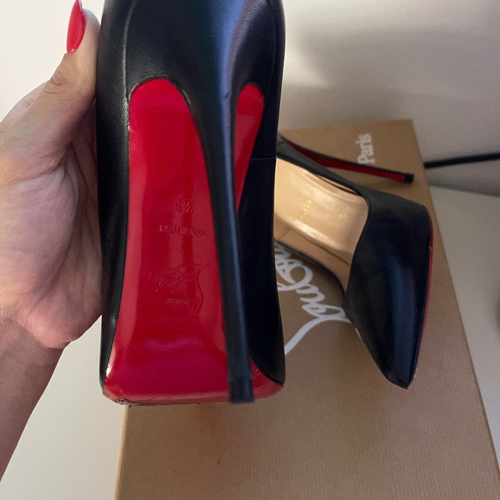 Christian Louboutin So Kate Black Heels - Picture 8 of 12